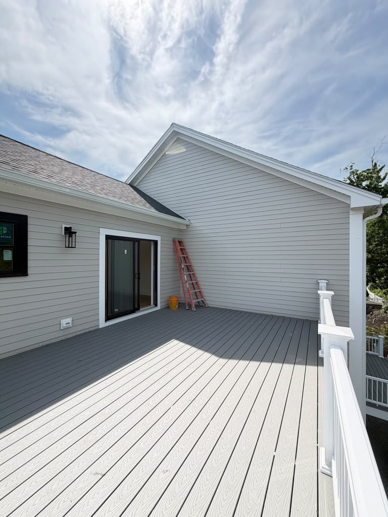 Deck and carpentry project by Sypriano Construction