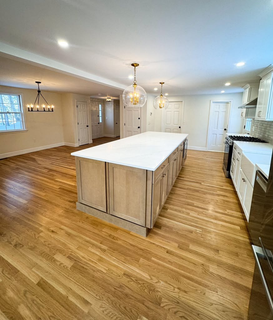 Bright Open Kitchen — Sypriano Construction